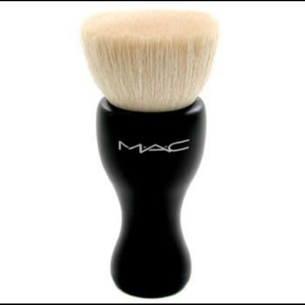LOOKING FOR THIS MAC 180 KABUKI BRUSH